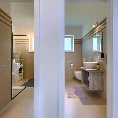 Augusta By Istrialux * Tomisici