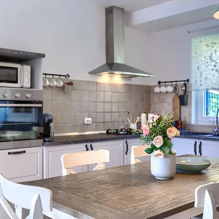 别墅 Augusta By Istrialux