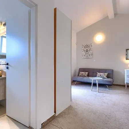 Augusta By Istrialux