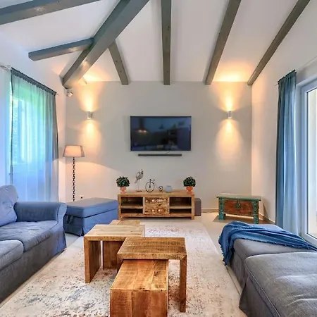 Villa Augusta By Istrialux