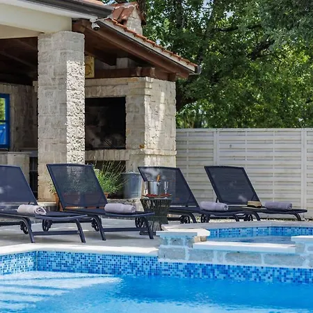 Villa Augusta By Istrialux Tomisici