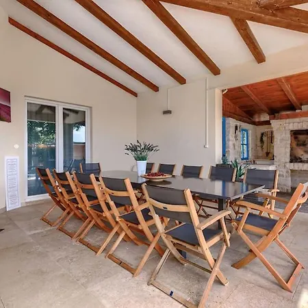 Augusta By Istrialux *