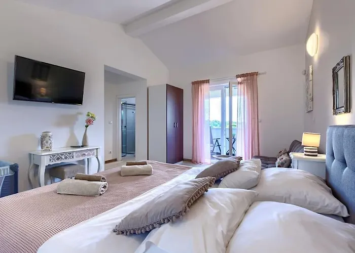 Augusta By Istrialux Villa Tomisici